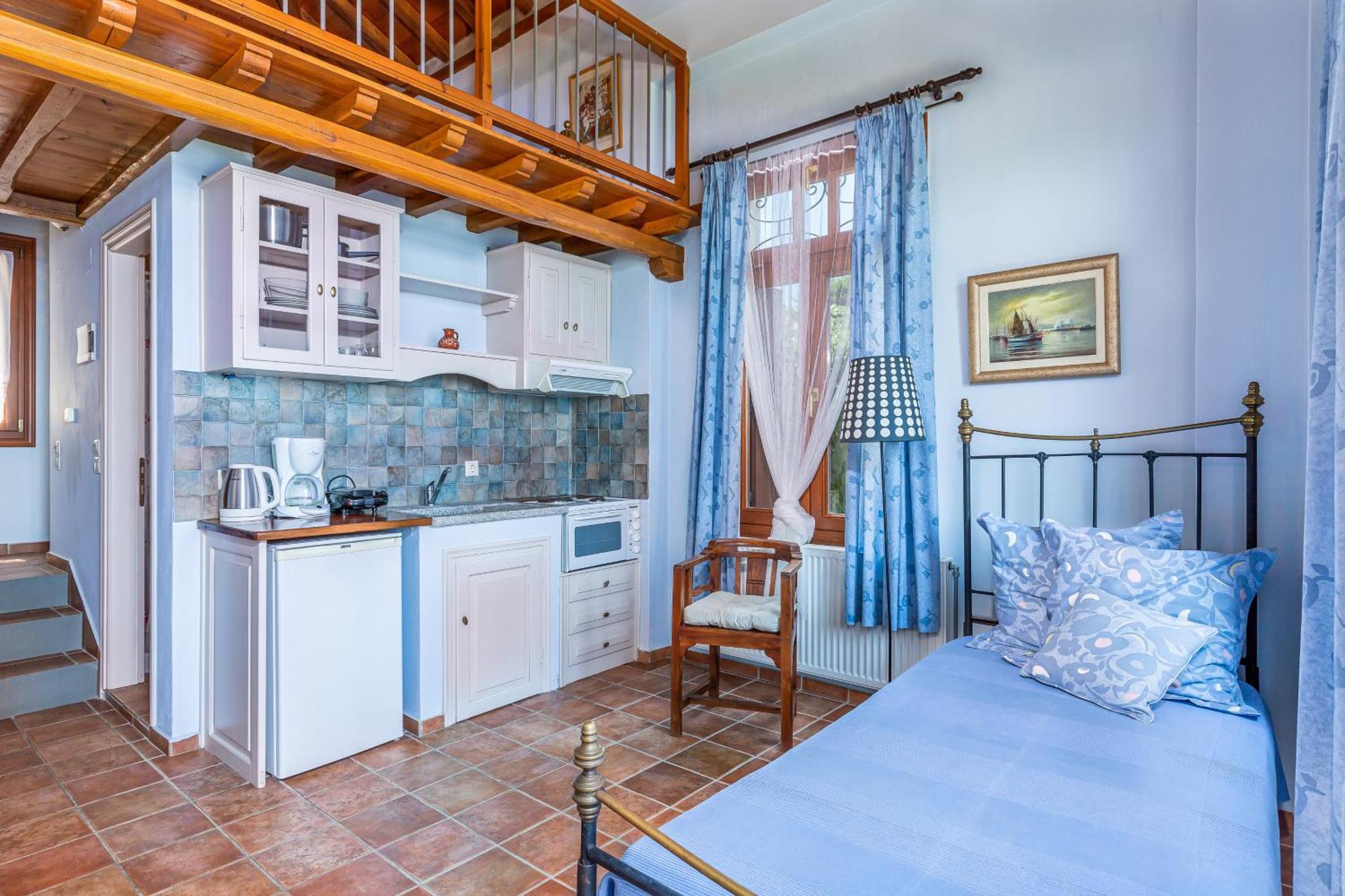 Stolios Apartment Skopelos Town Exterior photo