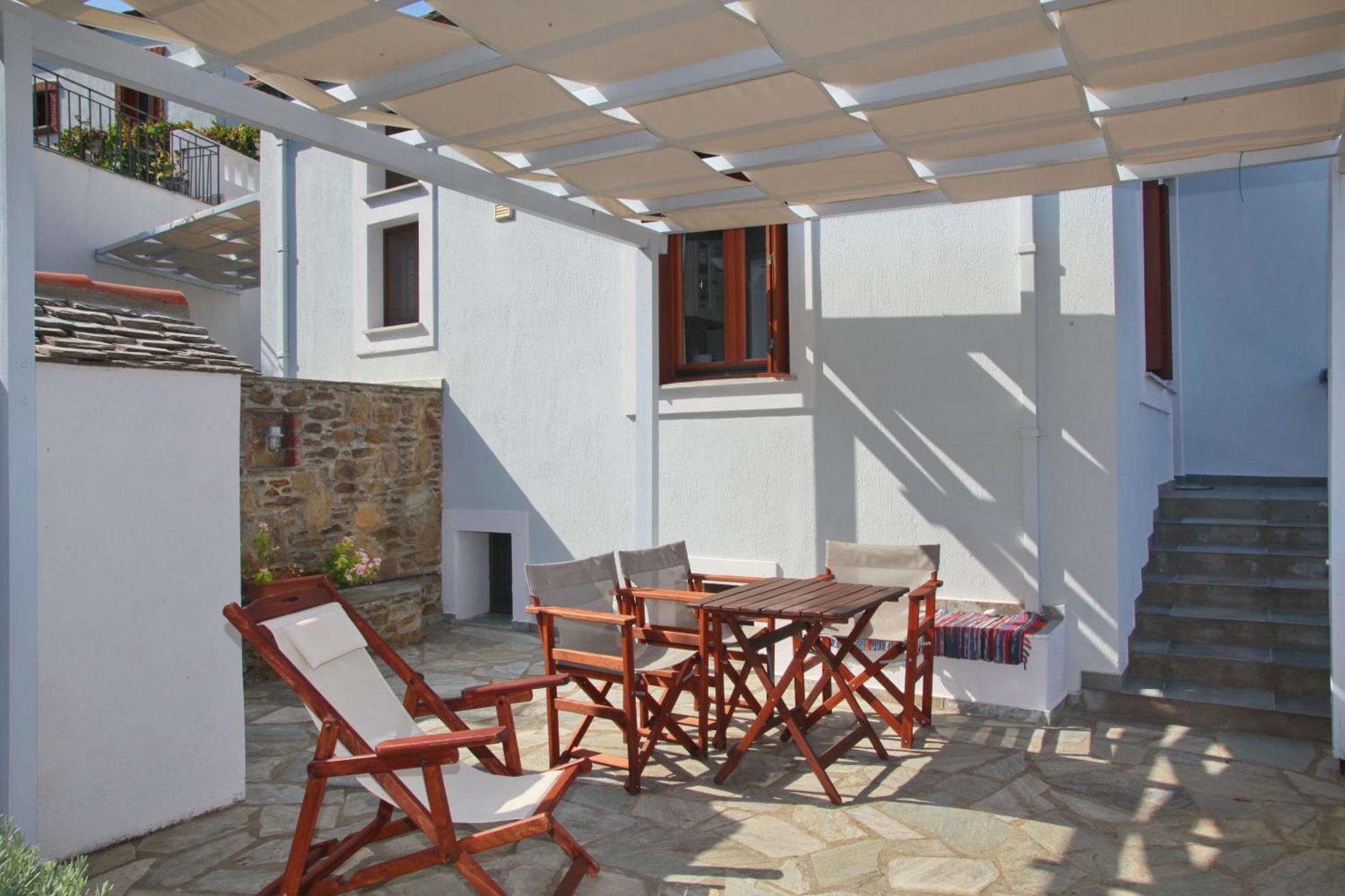 Stolios Apartment Skopelos Town Exterior photo