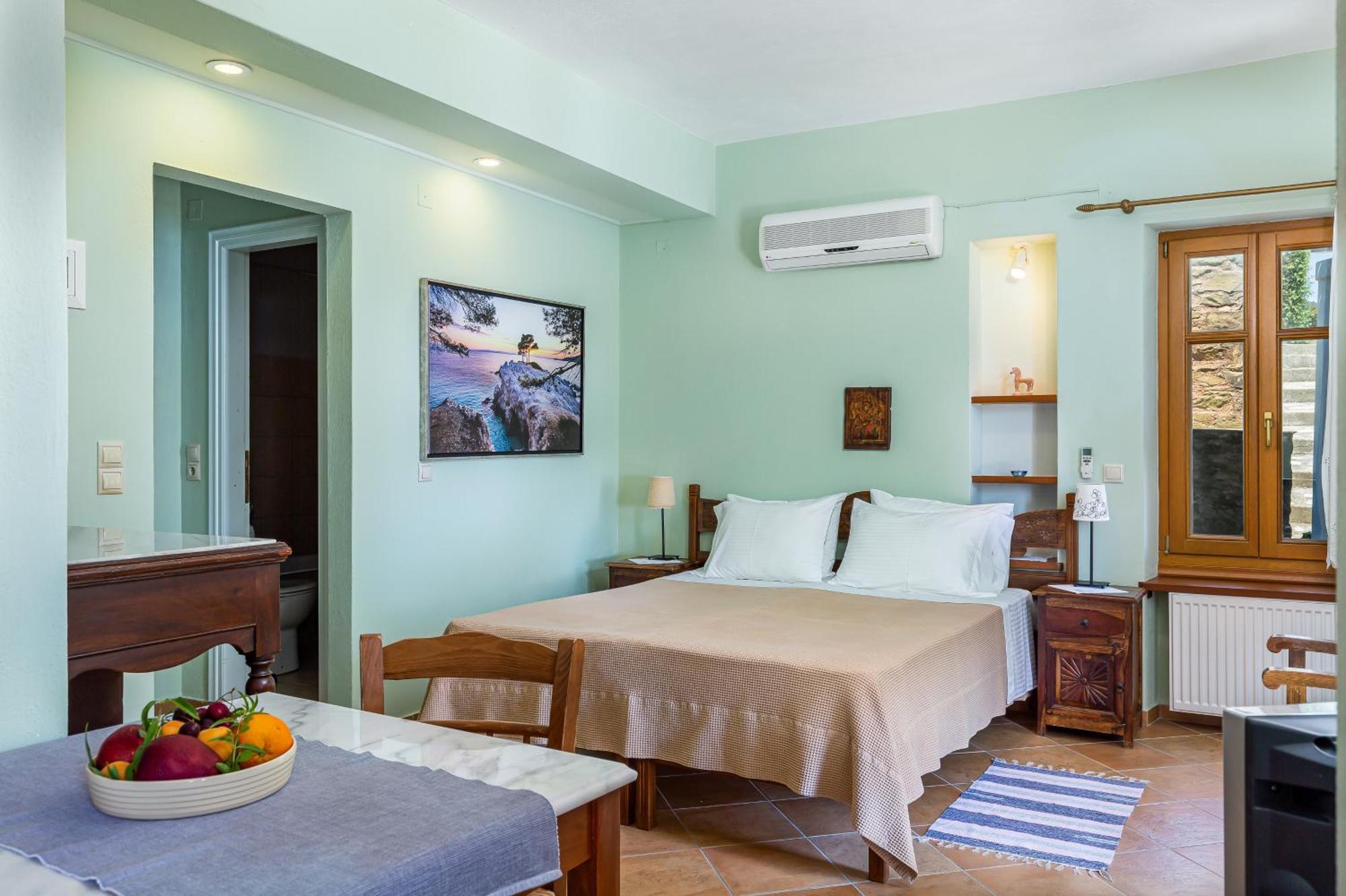Stolios Apartment Skopelos Town Exterior photo